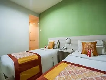Oyo Rooms Pwtc Lrt Station Куала-Лумпур 3*,  Малайзия